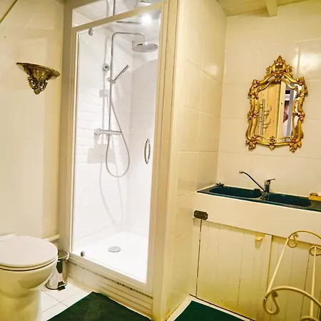 Gribouillis Guest house *