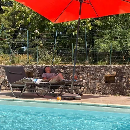 Gribouillis Pensjonat 3*