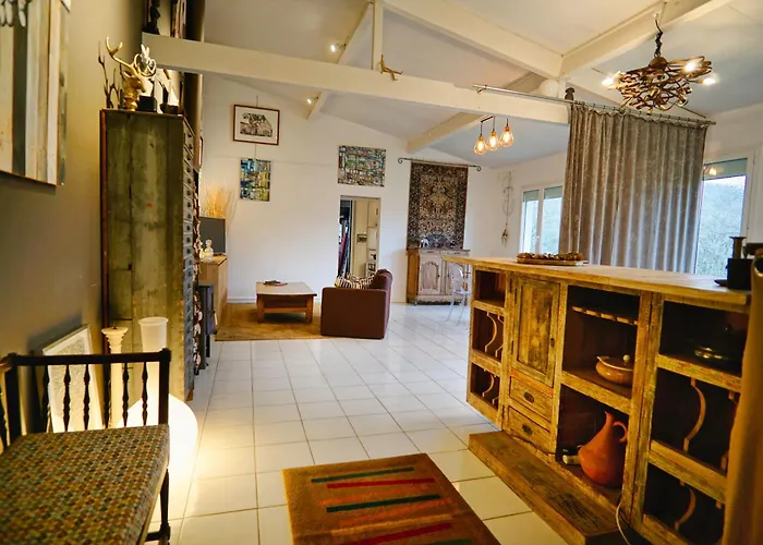 Gribouillis Πανσιόν Καόρ